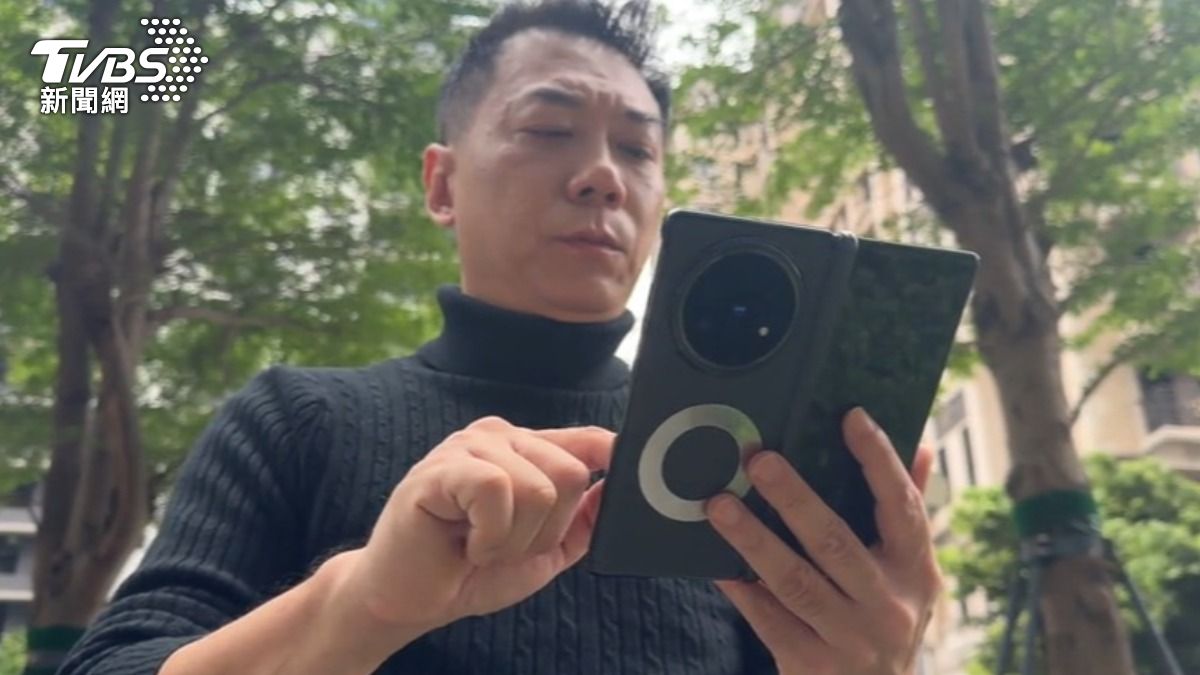 版主陳安迪認為,避免誤傷盟友,臉書應該設立「白名單」,避免惡意檢舉。(圖/TVBS)
