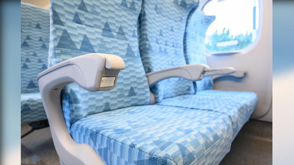 高鐵新列車車廂內裝公開。(圖/高鐵提供)