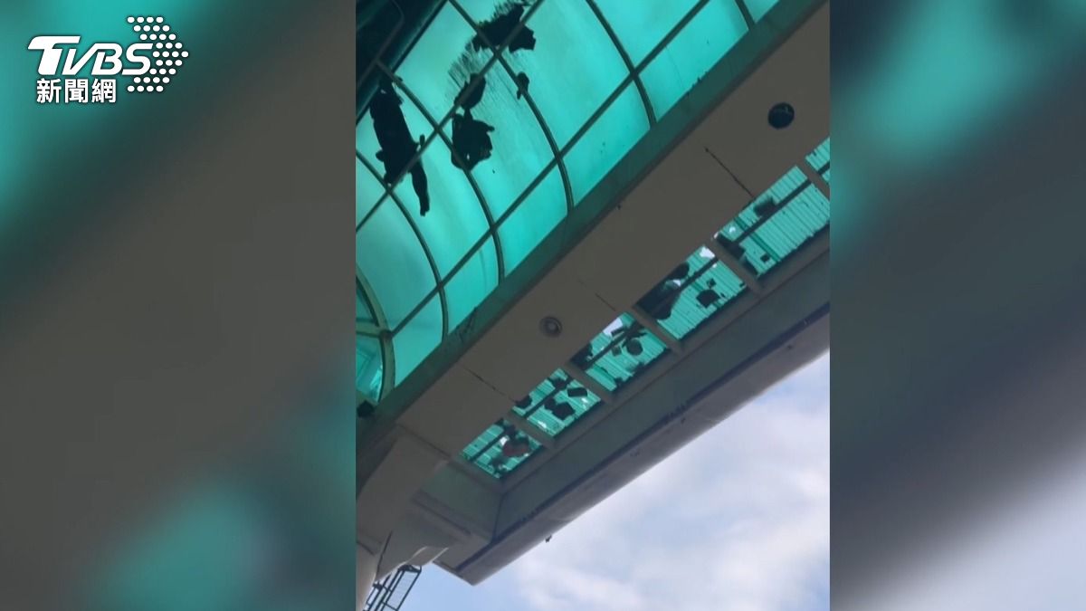 3天內2次! 少女從高樓往下丟電風扇.雜物　遮陽板上全是遭丟雜物