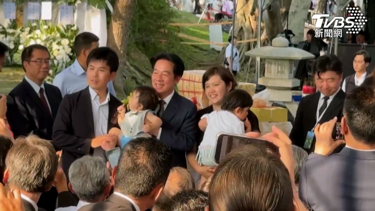 總統賴清德參加八田與一追思會,由於下週美中川習會將登場,搶先跟數百日方代表見面,地緣政治的連動引發關注。(圖/TVBS)