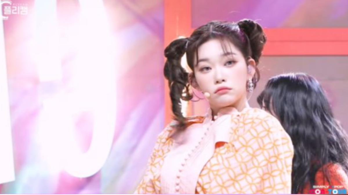TSUKI過去因表情多變獲得注目!(圖/翻攝自YouTube/ARIRANG K-POP)