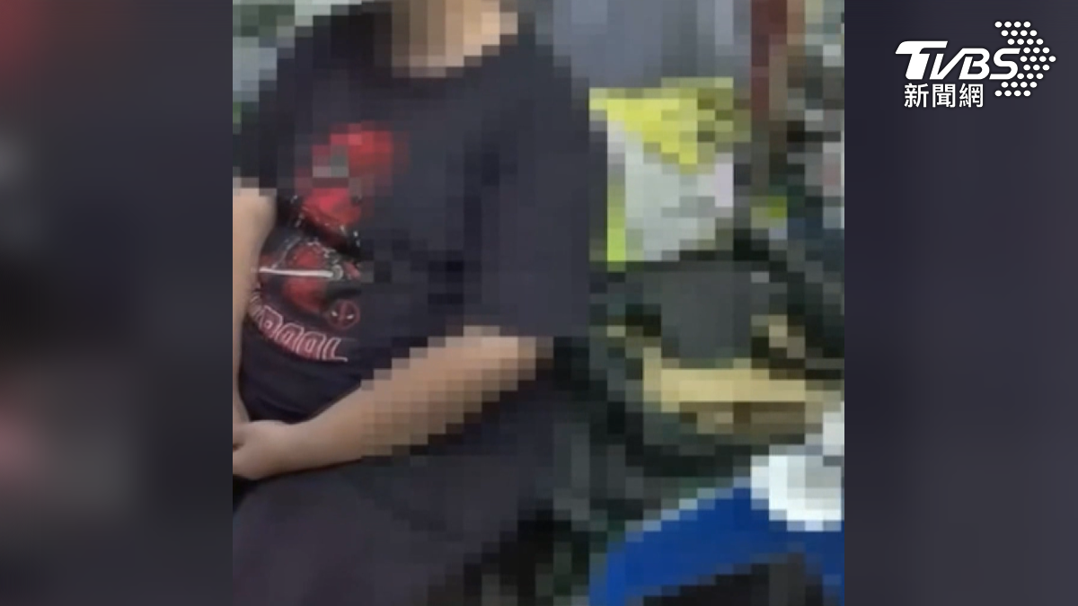 屏東日前發生張姓女子被騙走4800多萬的案子，當初警方抓到潘姓女車手，如今地院審理後，除了判處她6年6個月徒刑，還得賠償這4800多萬元（圖／TVBS）
