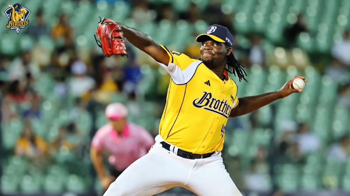 中信兄弟今以4比2擊敗台鋼雄鷹，德保拉拿下本季首勝。（圖／翻攝自兄弟Fans Club﻿ FB）