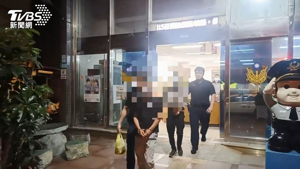 滋事的蔡嫌、陳嫌被警方移送法辦。(圖/TVBS)