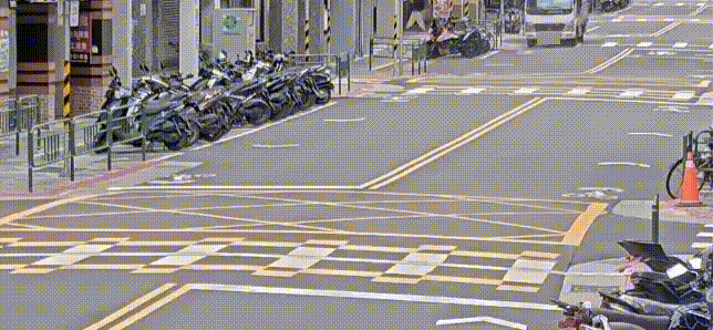 撞擊瞬間曝光。(圖/TVBS)