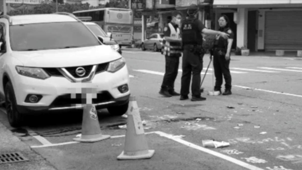 台中市北區益華健行路口車禍,蔡姓機車騎士遭撞流出大量鮮血。(圖/TVBS)