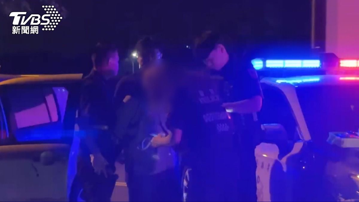 70歲男子涉嫌吸毒後開車上路,不僅不顧自身安全,更將其他用路人的安全拋諸腦後。(圖/TVBS)