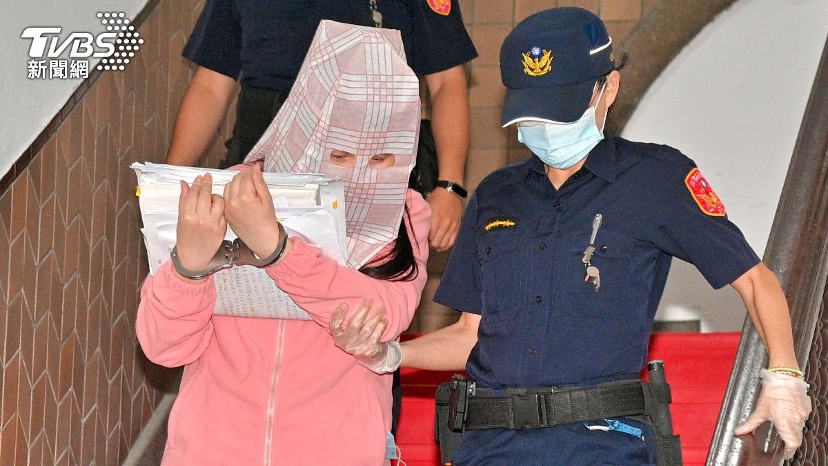 「頭套女」想躲鏡頭竟是房東張淑晶　打悲情牌想出獄辦父後事