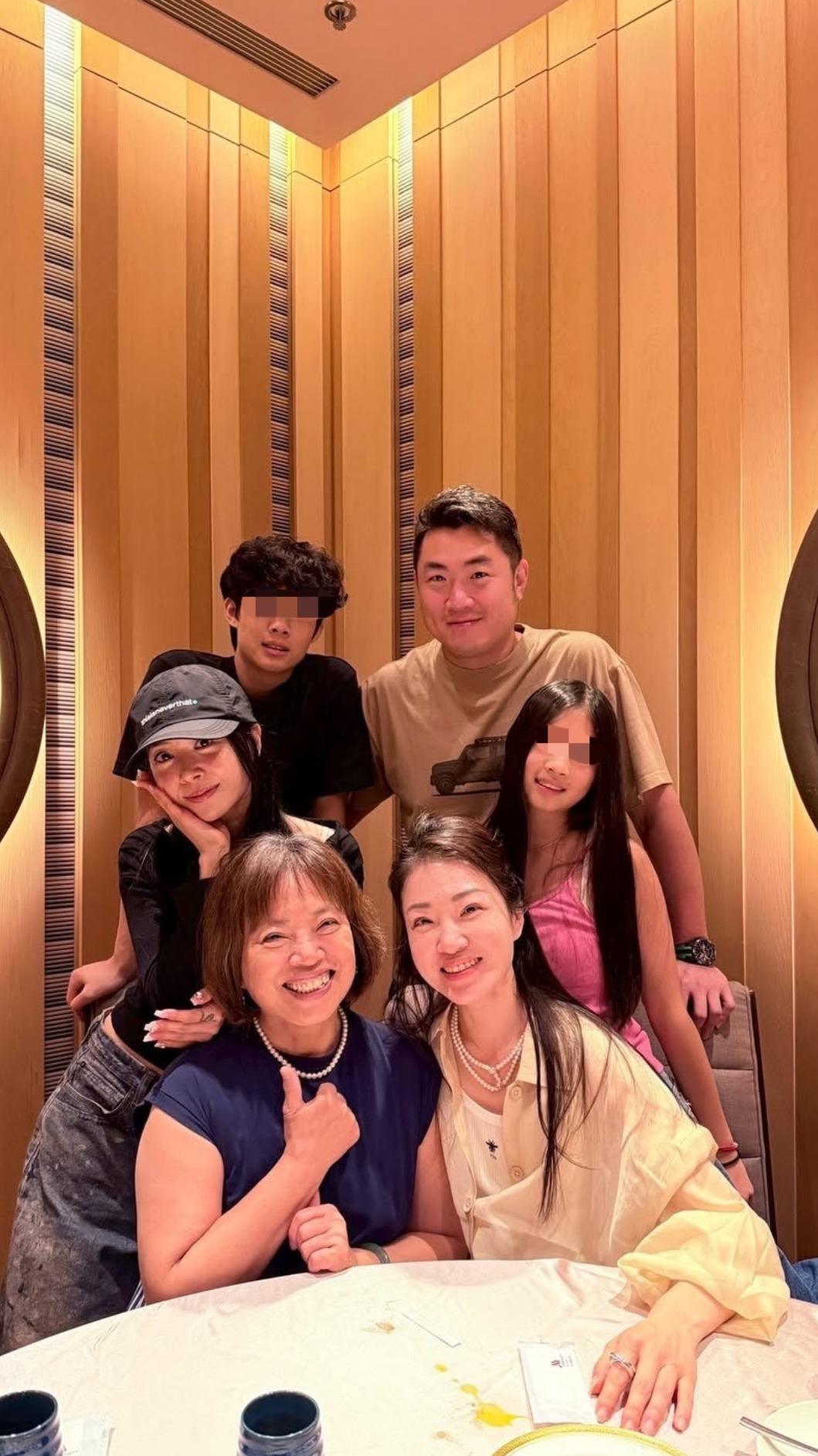 蔡依林慶祝母親節。(圖/翻攝自蔡旻紋IG)