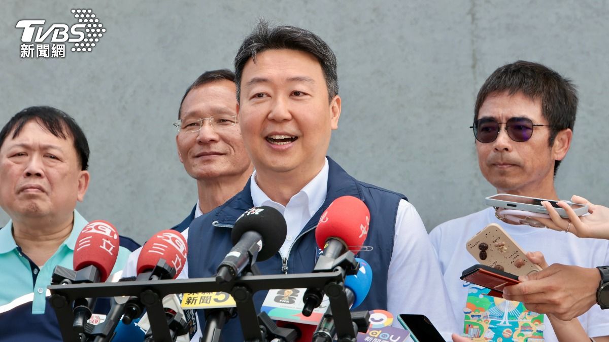 淡江大橋橋管中心上午舉行揭牌暨通車祈福。(圖/潘建樺攝)