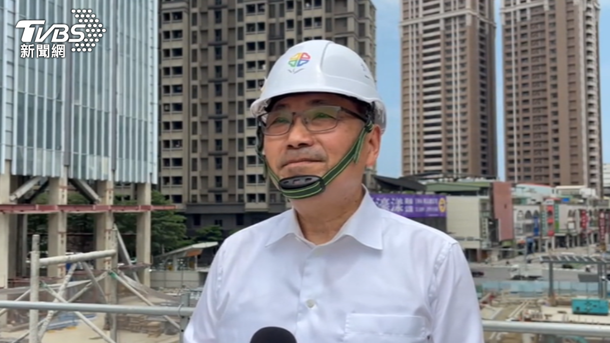 新北市長侯友宜表示淡江大橋是大家的,通車是地方重要大事。(圖/TVBS)