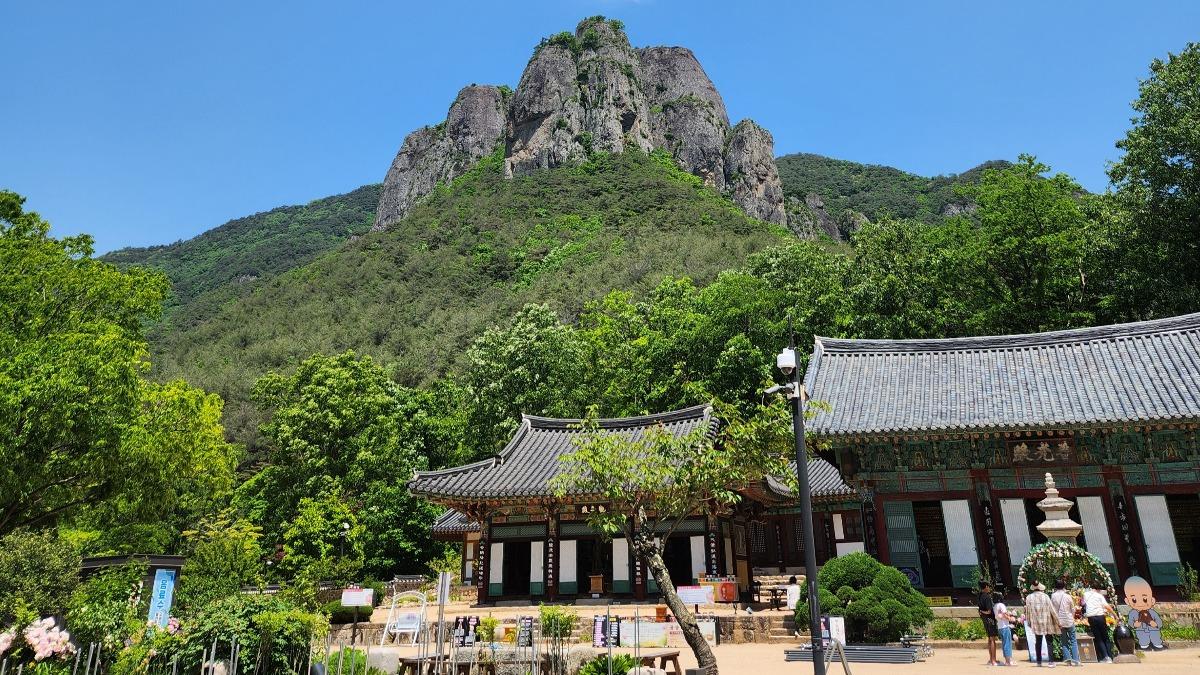 南韓有位11歲男童獨自前往周王山主峰後失蹤，12日尋獲遺體。（圖／翻攝自周王山國立公園官網）