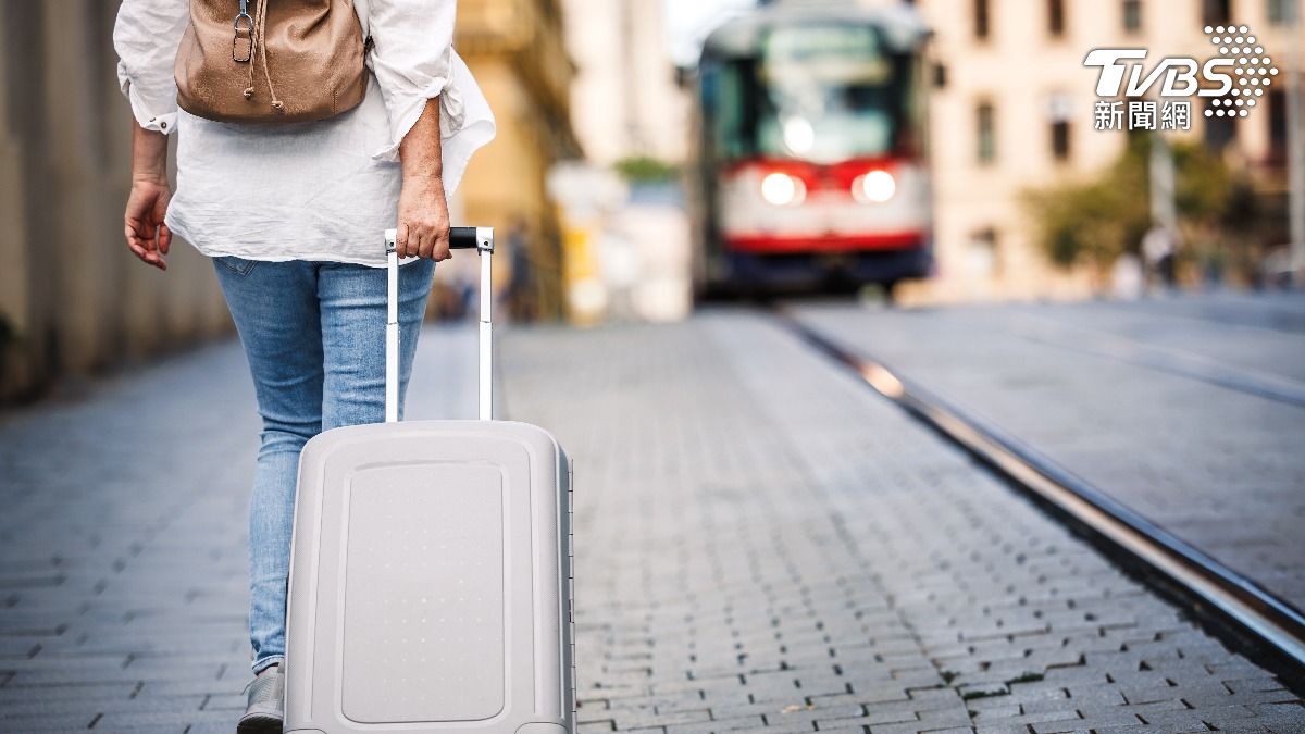 享受自由的代價!過來人揭「獨旅優缺點」 網淚:這困擾最頭痛