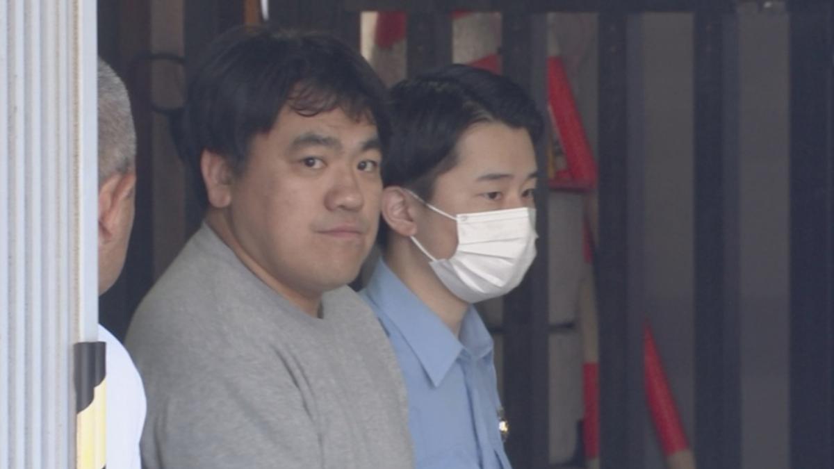 噁!東京小學男師「拿9歲女童水瓶蹭下體」還自拍 二度遭逮