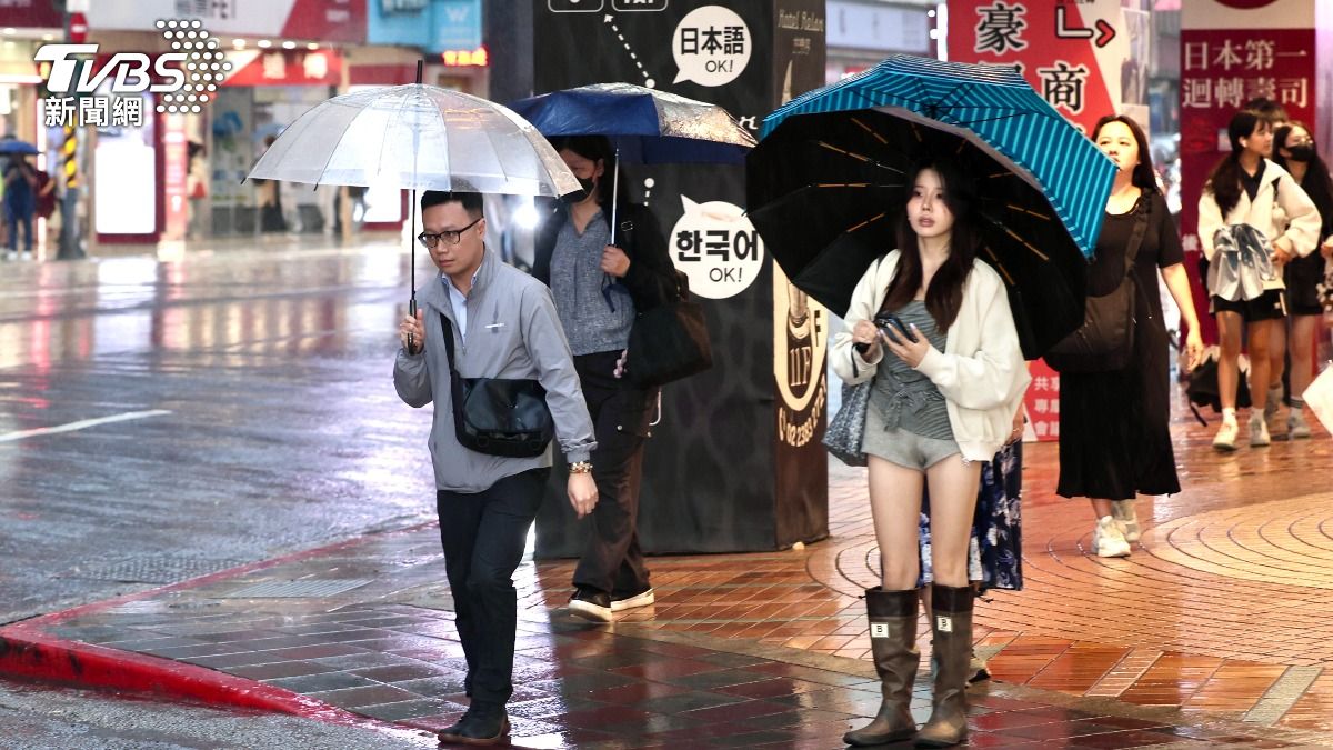 天氣／熱飆37度！第4波梅雨鋒面這天到　「由北往南」雨彈開炸