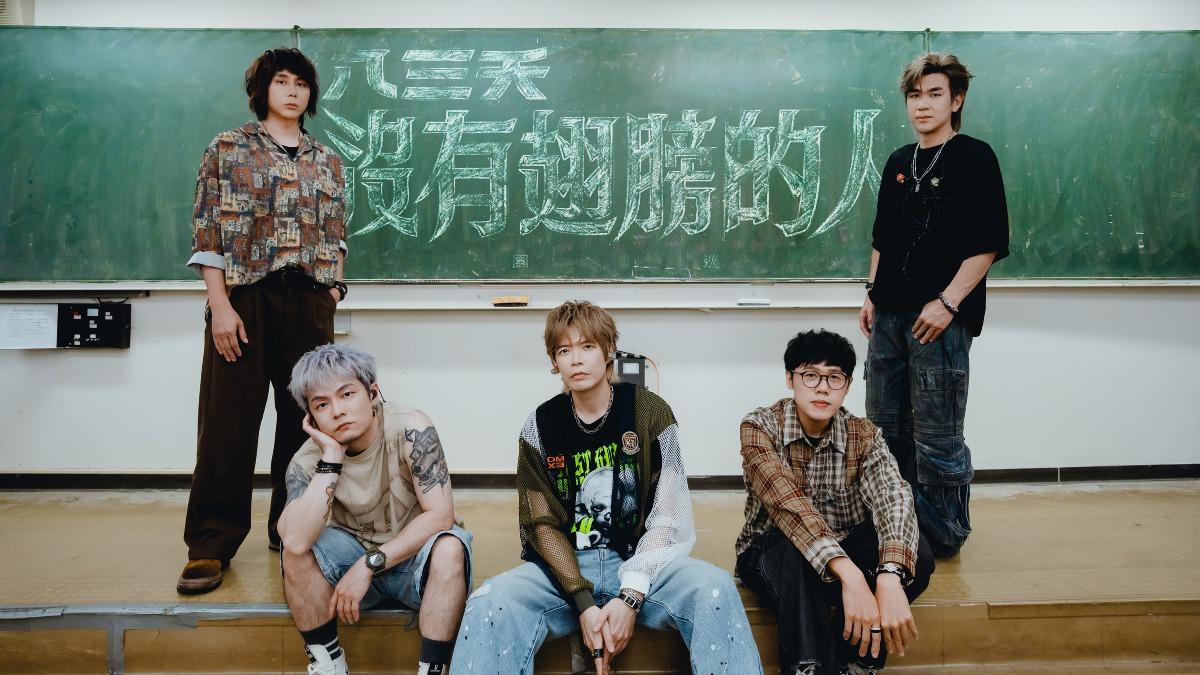 數字天團久違校園開唱！禮堂唱成小巨蛋　感動心聲曝光