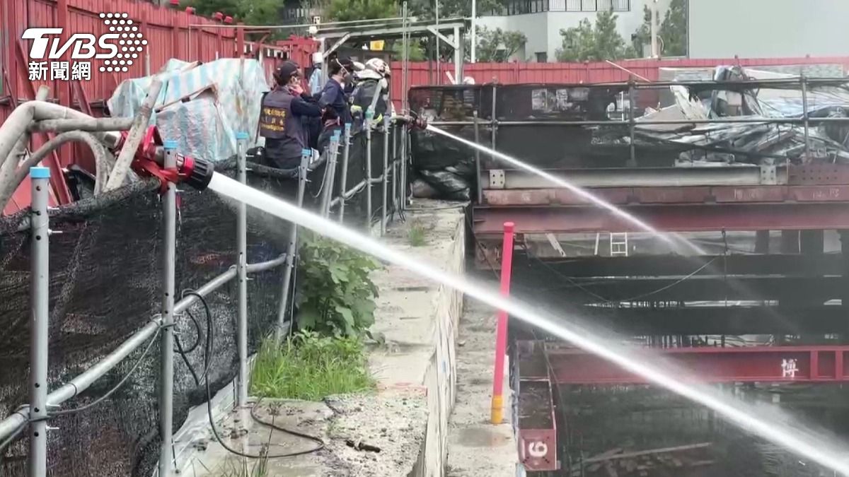 北屯社宅工地悶燒「飄惡臭」空污將罰　盧秀燕喊話中央