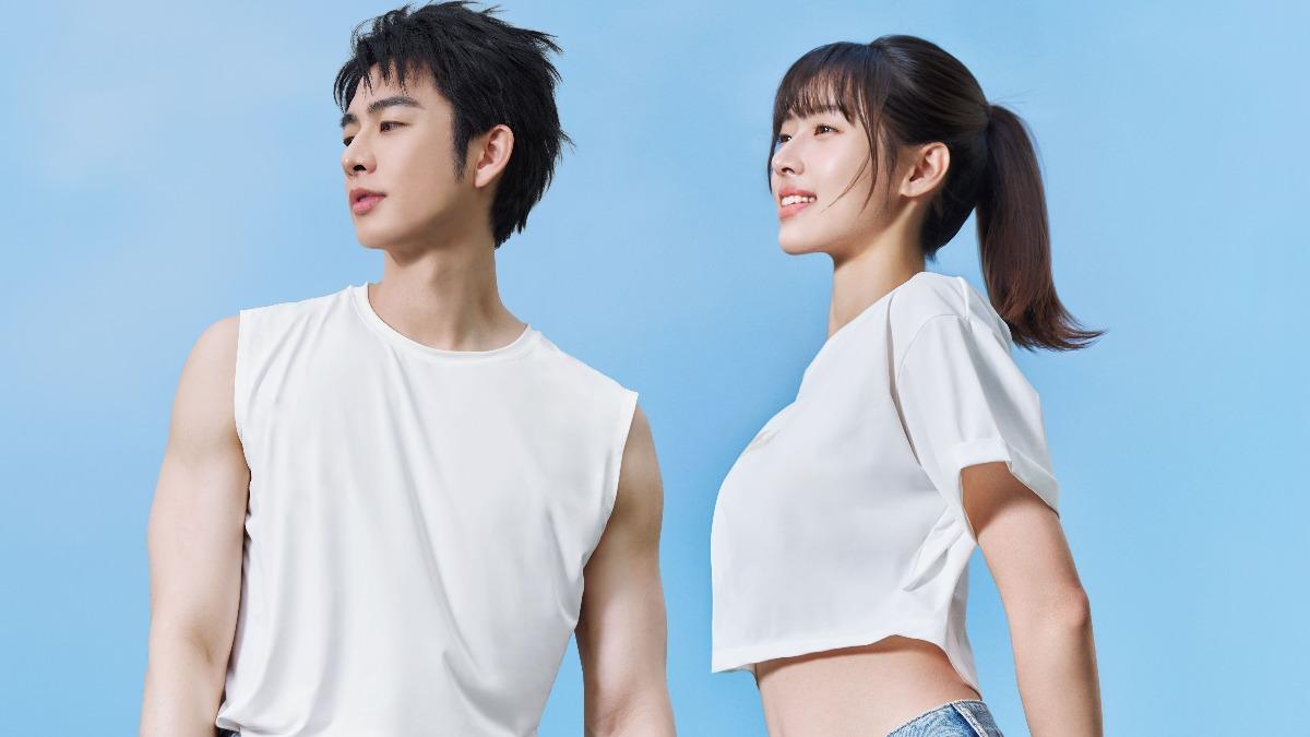 何曼希(右)、蕭子墨首度擔任50 PERCENT品牌大使 。(圖/50 PERCENT 提供)