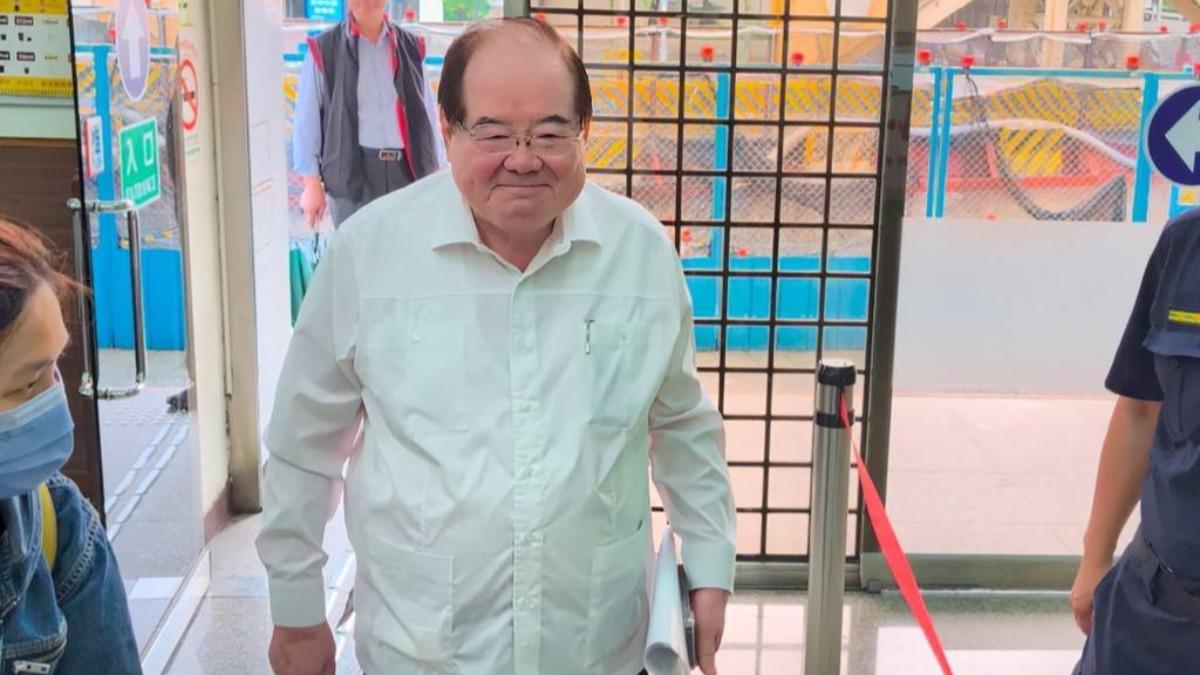 追蹤器疑雲搞烏龍?李乾龍曝「太太裝的」 綠要藍向賴清德道歉