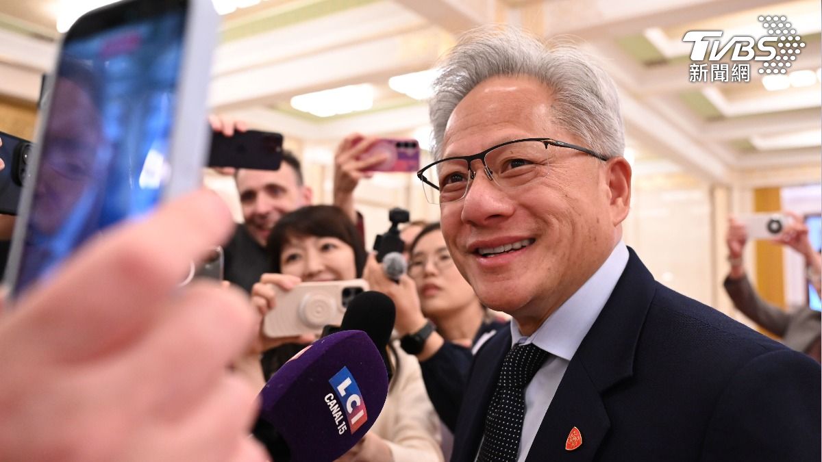 黃仁勳財報會議喊AI工廠加速噴 輝達Vera Rubin恐「全生命週期缺貨」