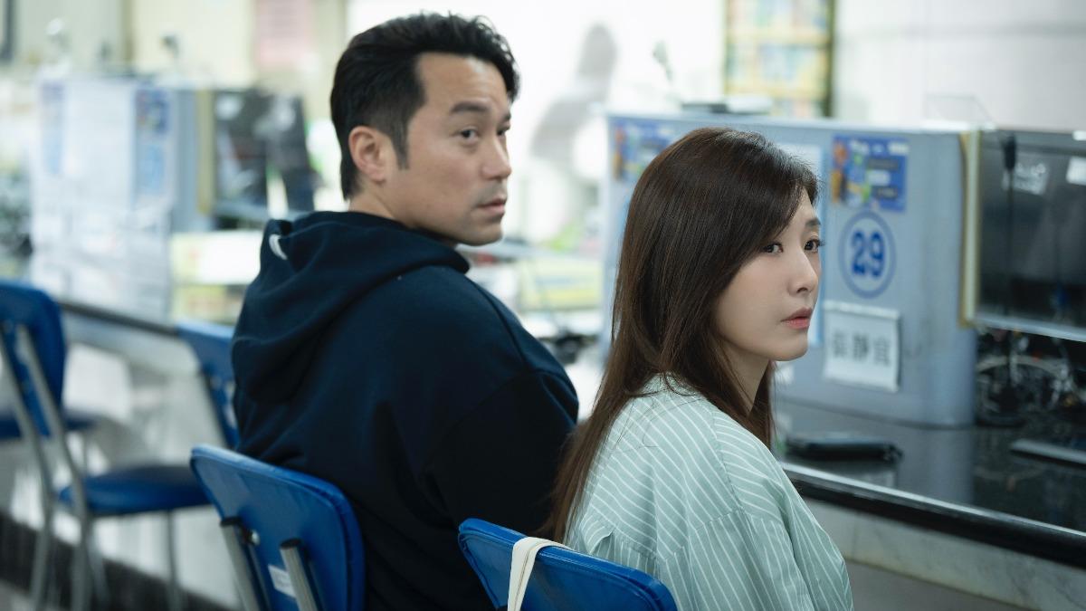《欠妳的那場婚禮》蘇慧倫(右)、張孝全詮釋主角中年時的婚姻故事。(圖/公視提供)