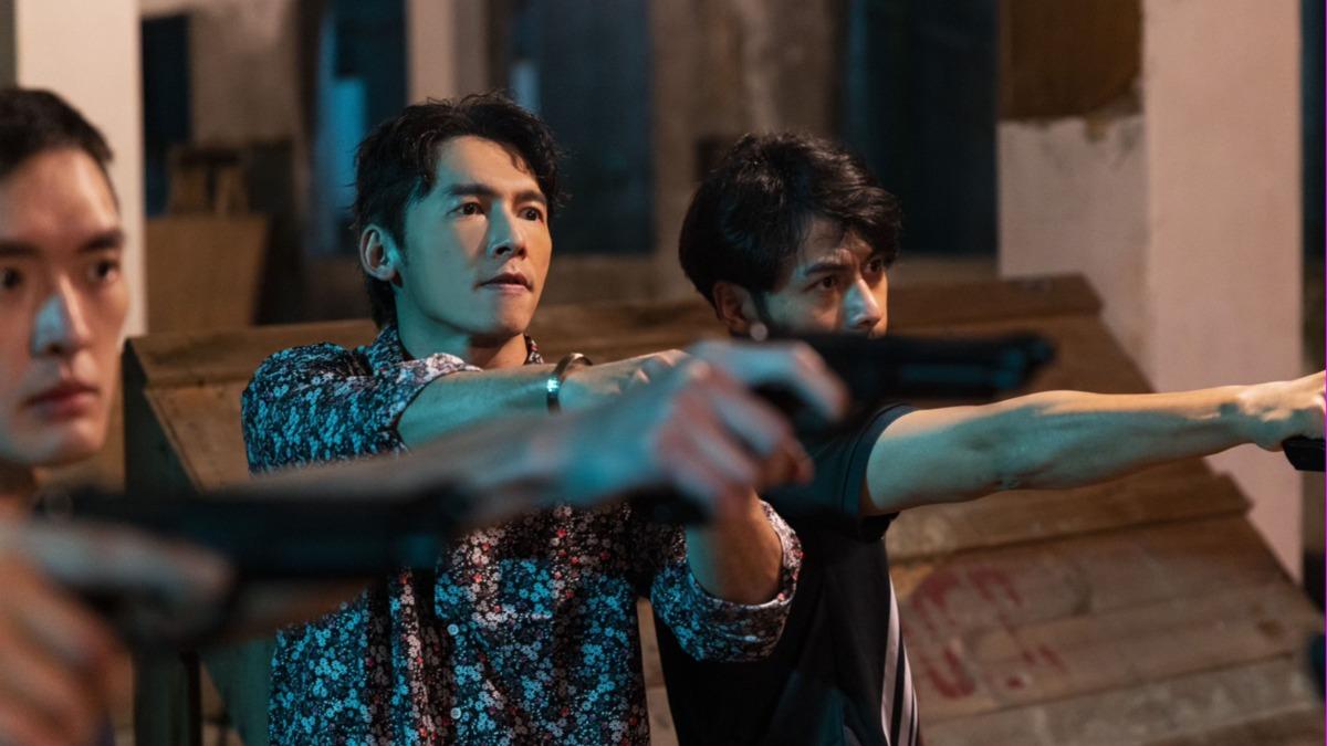 温昇豪客串《男公館》,上演黑吃黑對峙戲。(圖/艾瑞克艾斯提供)