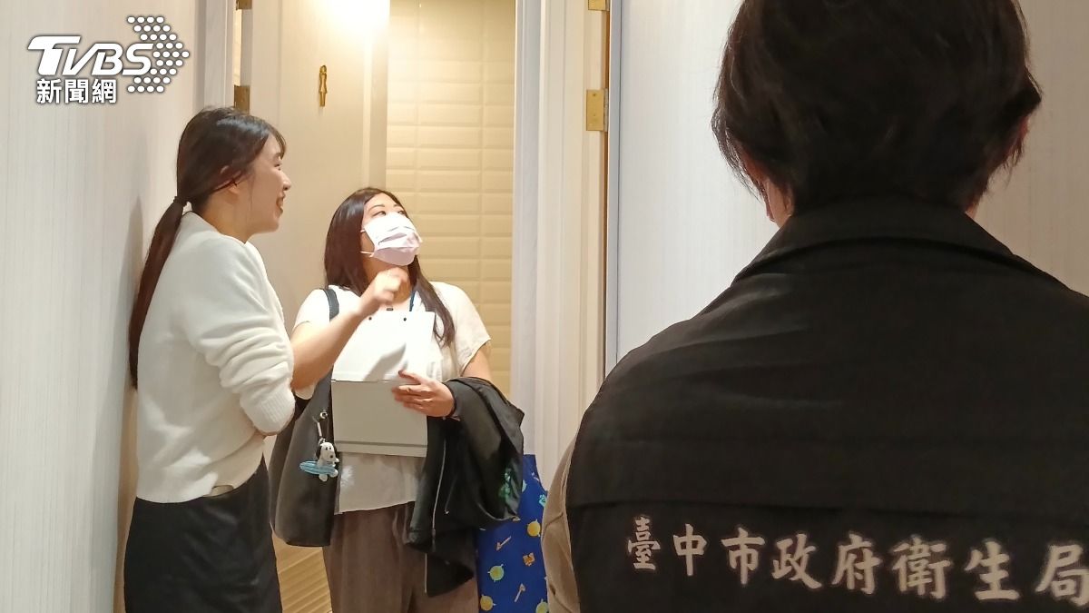 市府稽查光澤診所。(圖/TVBS)