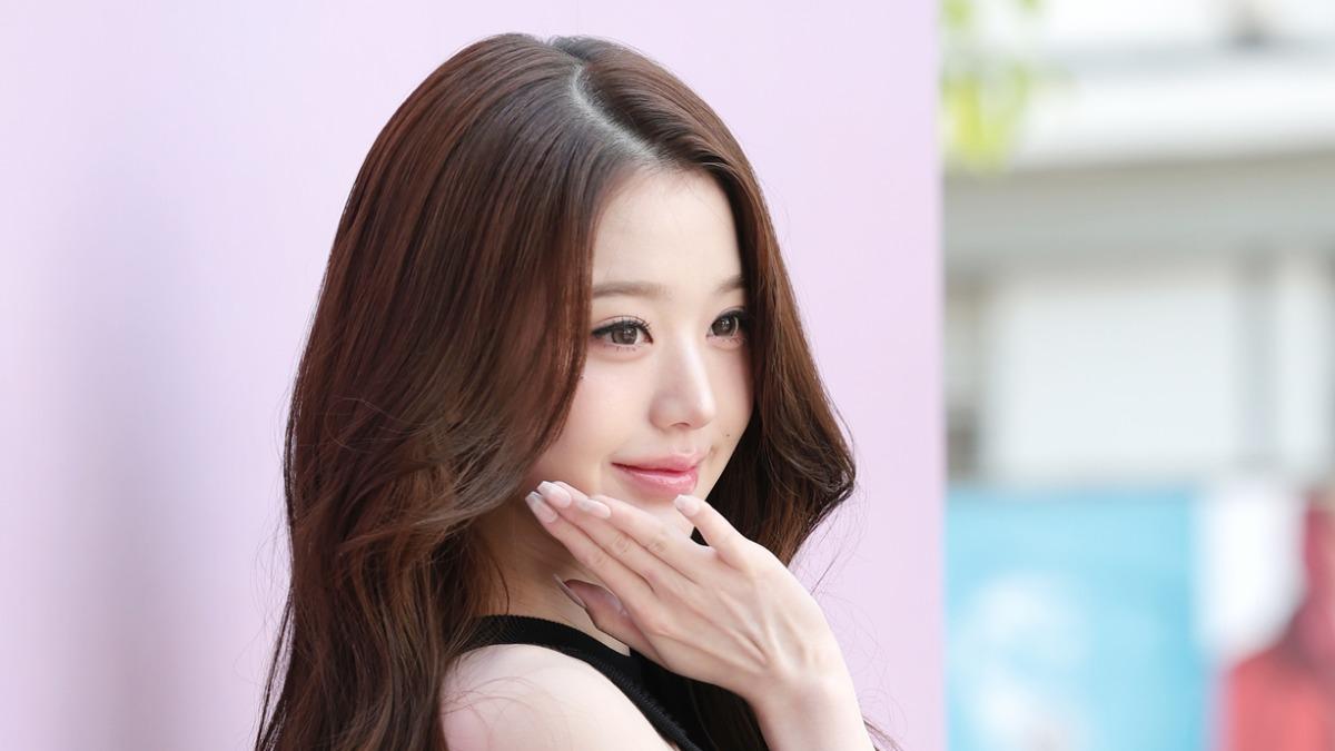 貧窮限制想像!張員瑛「罕見露出內褲」 要價150萬韓元引韓網熱議