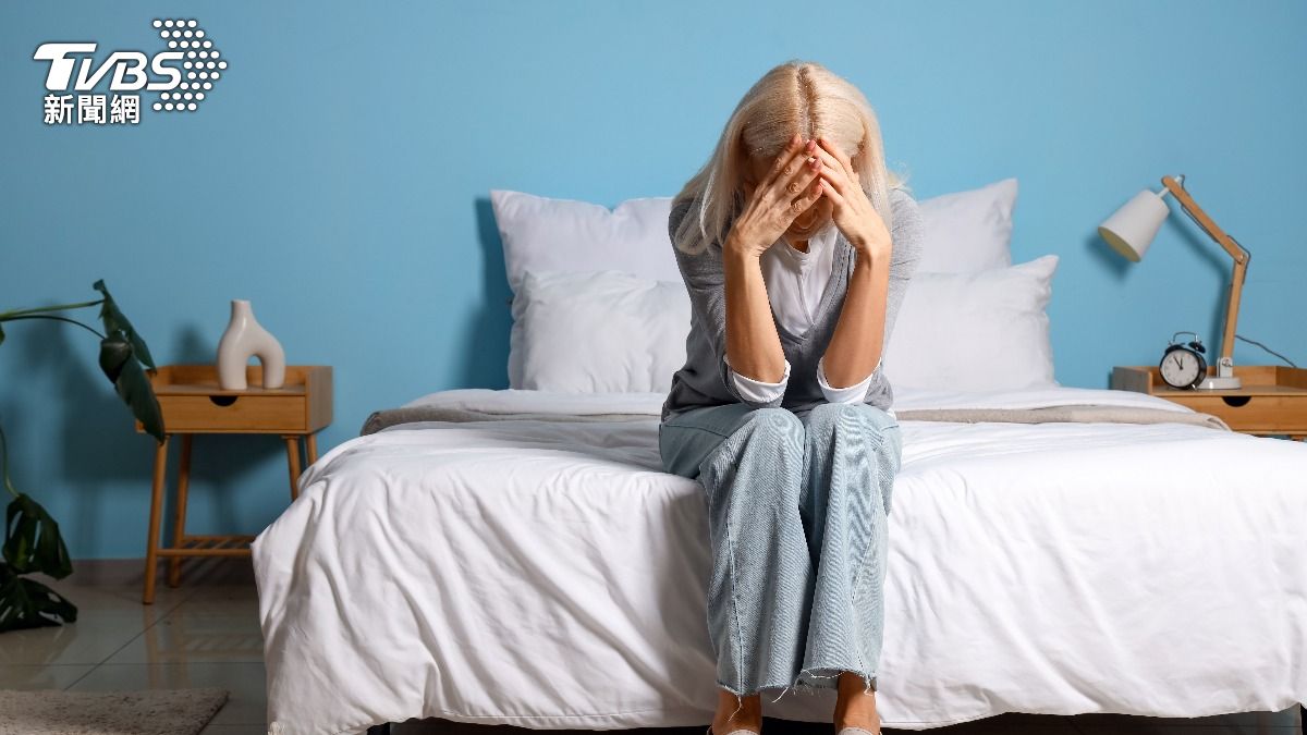 老了才懂的遺憾!熟齡女最後悔6件事 過來人勸:別忙著顧人
