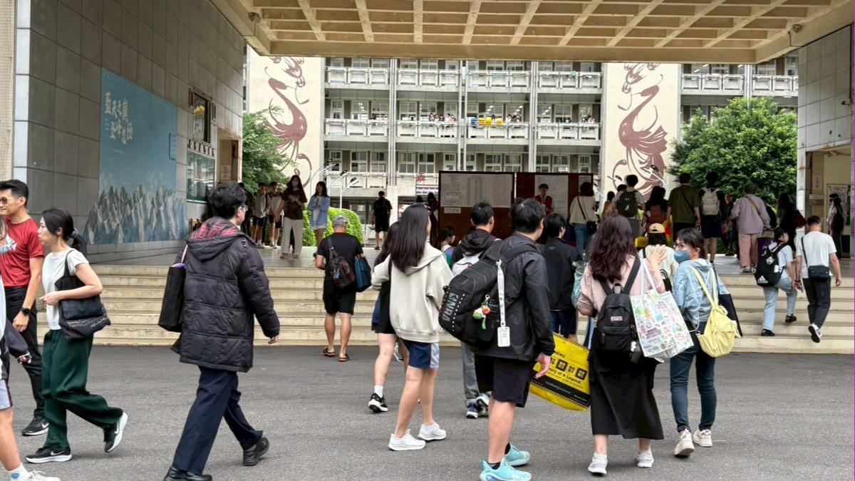 國中會考/首考社會科 圖表題過半、重資料判讀能力