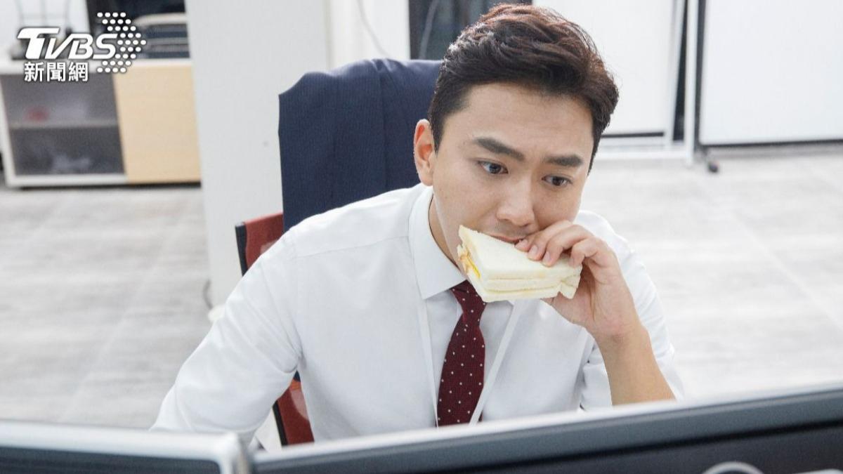 上班族最常犯錯誤曝光!專家:週一先做這件事「整週更累」