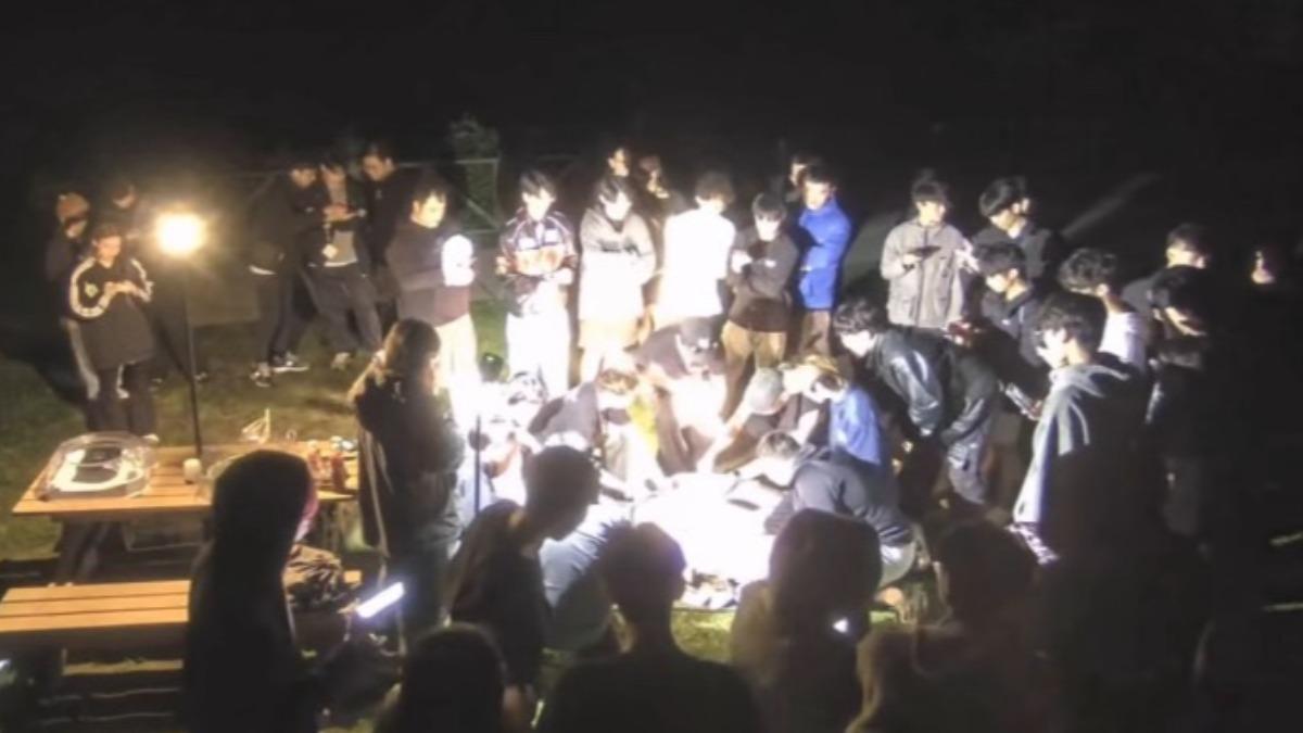 陀螺戰士舉辦比賽吸引不少民眾圍觀。（圖／翻攝自陽明山國家公園管理處INFO YouTube）
