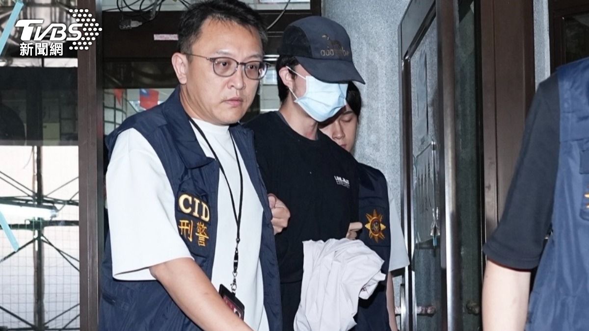 上網學的!買材料自己組裝 孫安佐自製噴火槍動機曝光