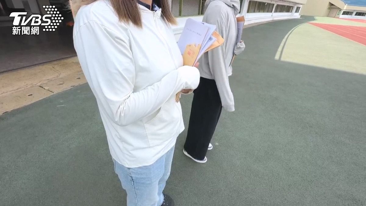 根據受害者阿牙掌握的資料，狼師下手的對象至少有7名，疑似性侵害、性騷擾的都有，只是真正起訴的只有4位。（圖／TVBS）