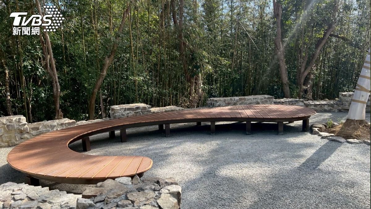 昔日山頂設有砲台陣地,因此得名為「枕頭山古砲台歷史古道」。(圖/桃園市觀旅局)