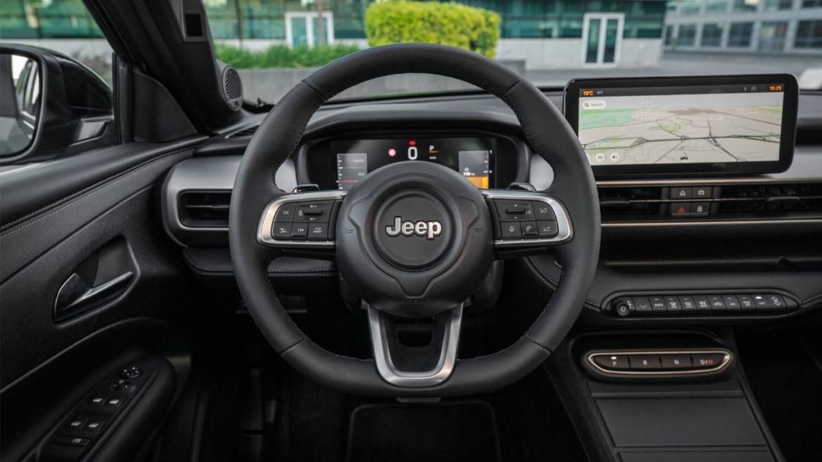 小改Jeep Avenger在內裝質感升級，新增耐磨可清洗材質。（圖／Jeep提供）