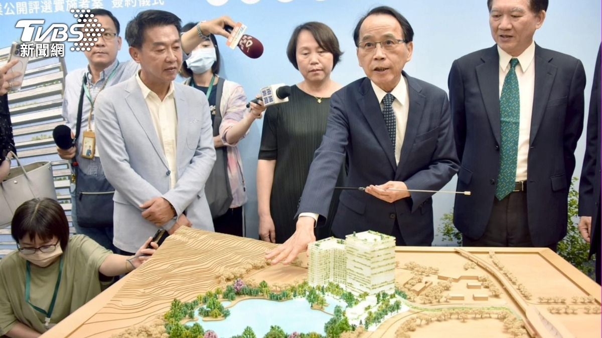 日勝生集團取得「高雄捷運 R17 世運站周邊 A5 街廓」都市更新案的優先申請人資格。(圖/TVBS)