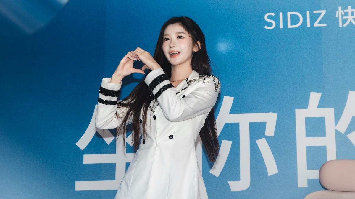 韓籍啦啦隊女神李珠珢出席記者會。(圖/SIDIZ提供)