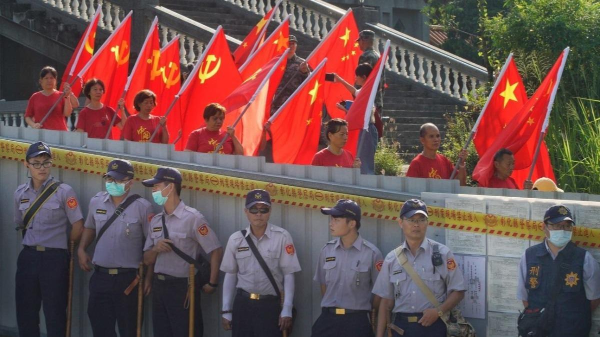 碧雲禪寺被紅統派建商魏明仁拿下後,被批為「紅色共黨廟」。(圖/翻攝自陳文彬臉書)