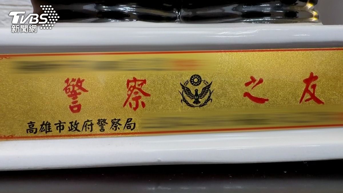 胡耀仁強調自己只是公平處理事情,並表示已主動退出警友站。(圖/TVBS)