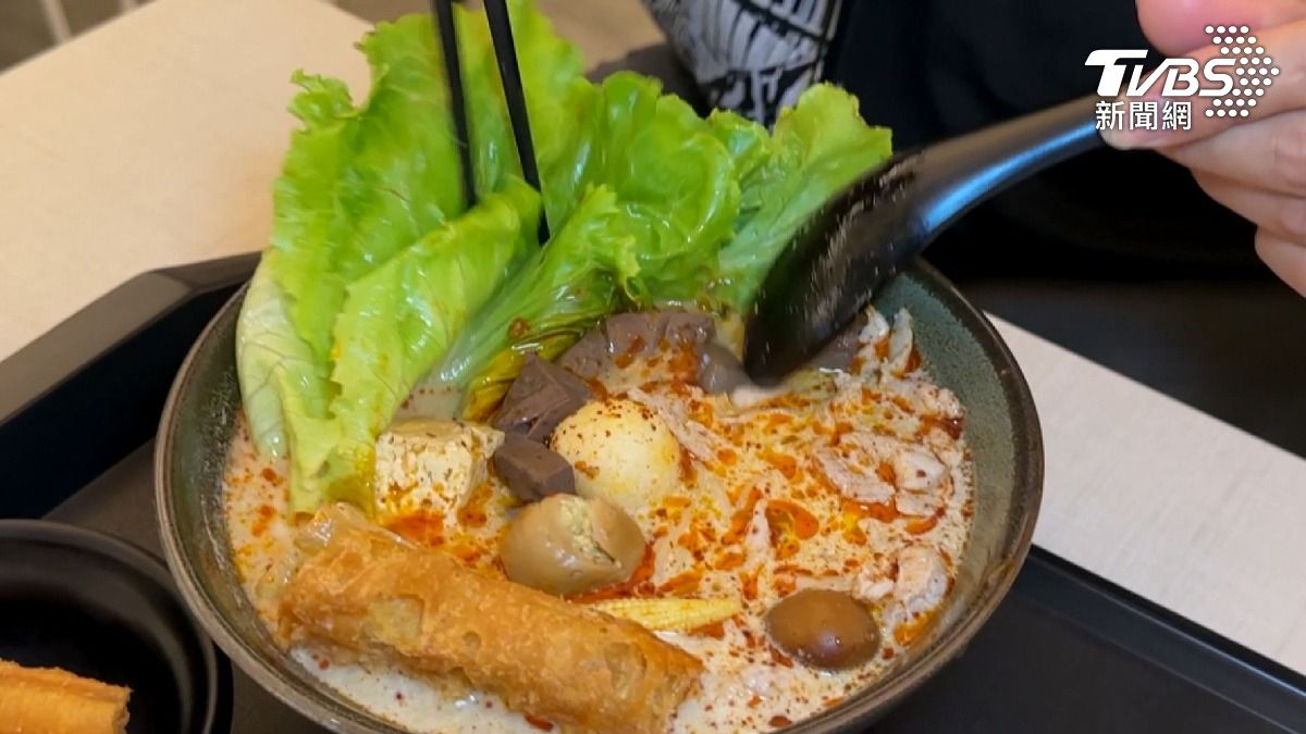 被網友封為高雄「麻奶天花板」的鍋物店「發式」,近日宣布將於26日熄燈。(圖/TVBS)