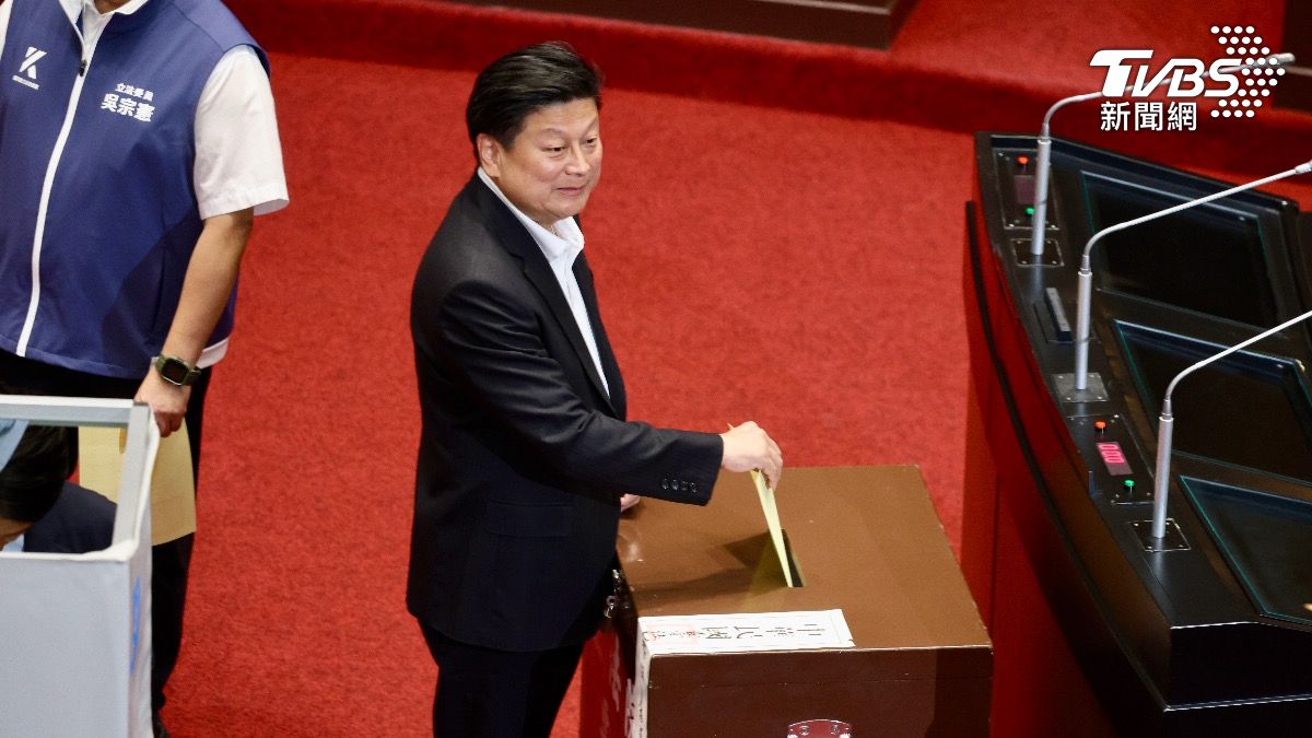 綠指修國籍法「中國人可選總統」 傅崐萁辦打臉:先搞清楚資格