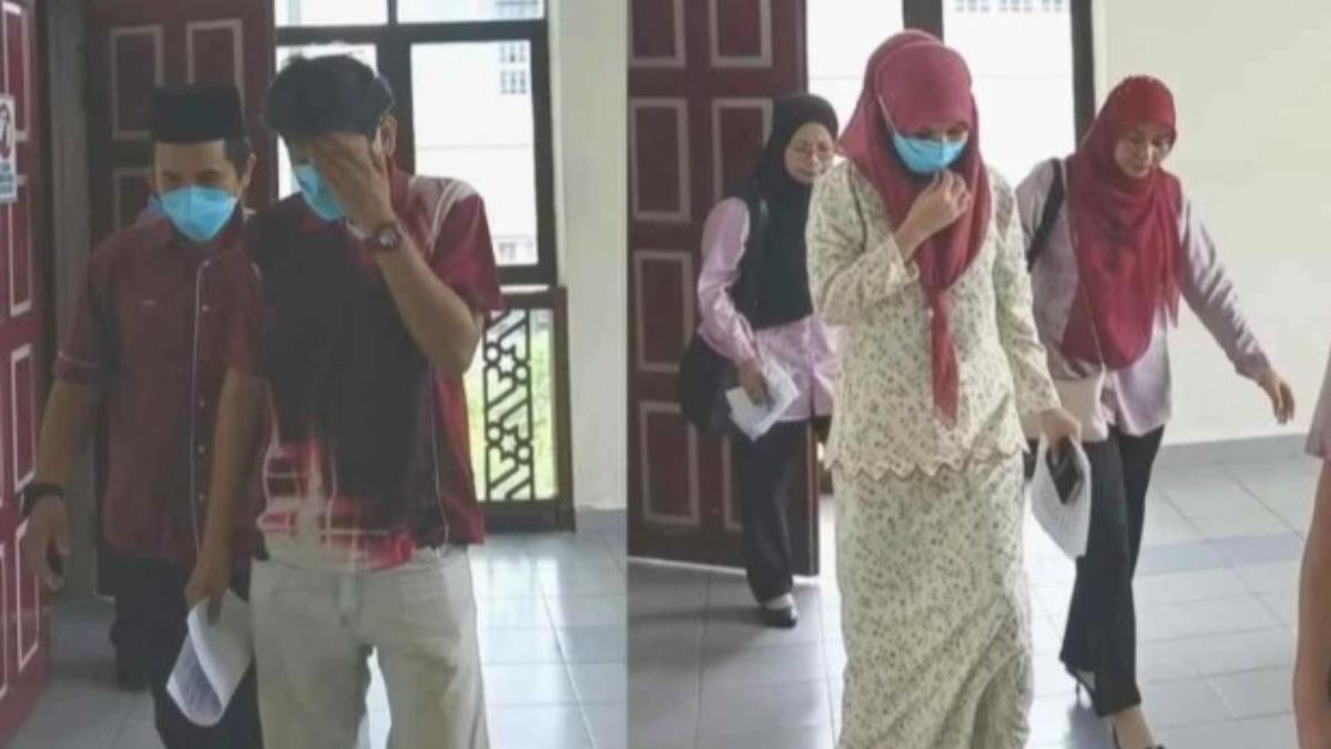 大馬情侶車震「衣服脫一半」被發現 為避這刑罰竟主動求鞭刑