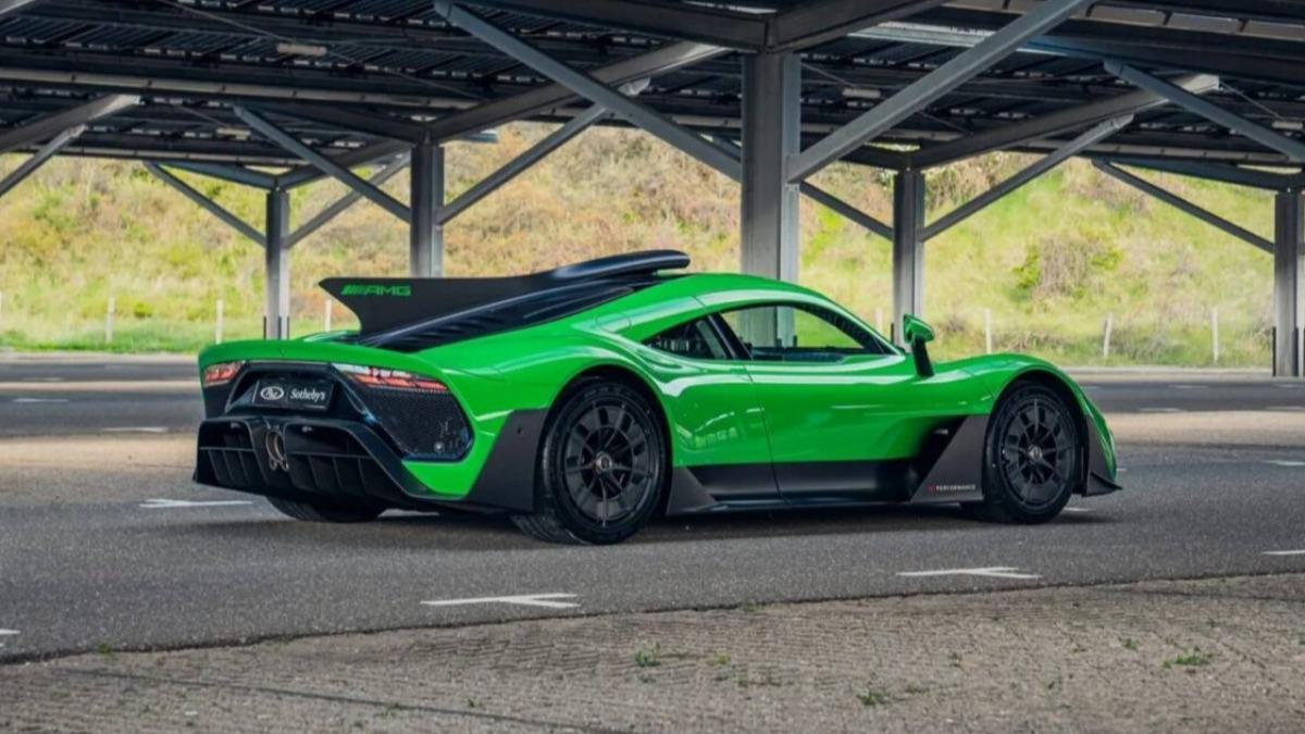 這輛AMG One目前里程僅115英里（約185公里），幾乎等於新車狀態。（圖／RM Sotheby’s提供）