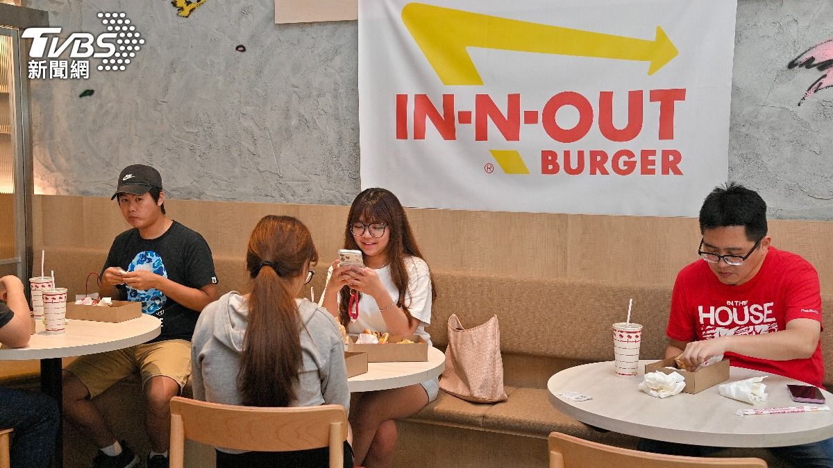 In-N-Out Burger-漢堡-快閃-In-N-Out-美式漢堡-美食-速食-排隊-DREAM PLAZA-