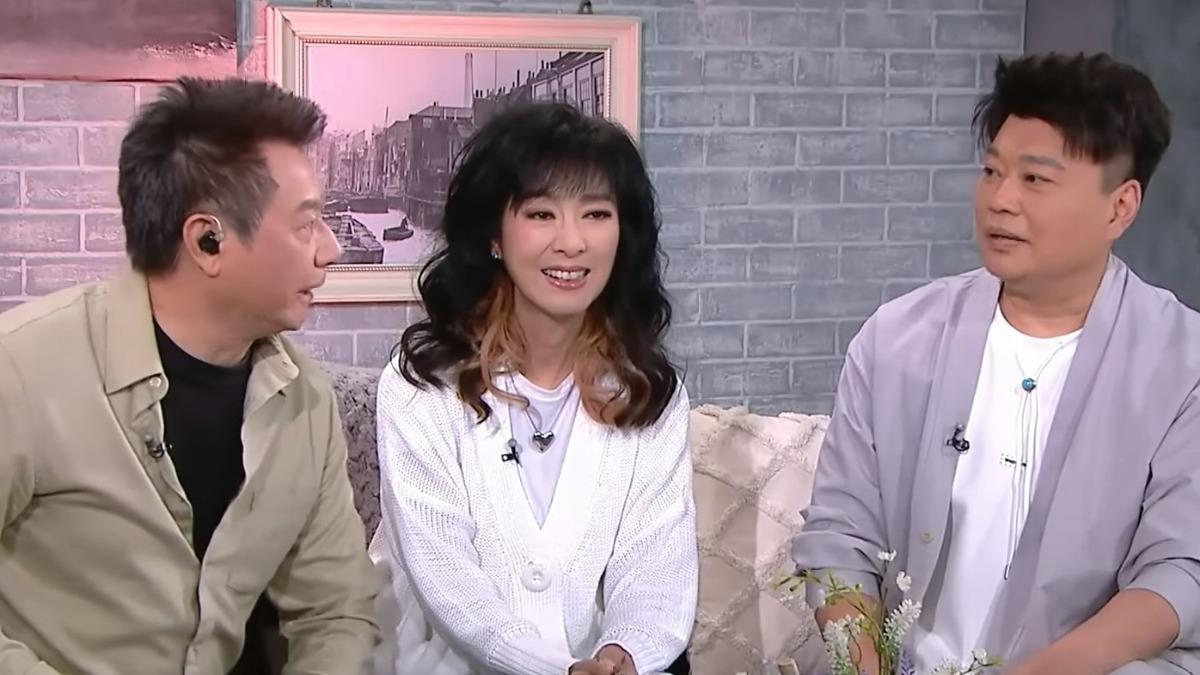 不老男神戴助聽器現身!石修認了1習慣「聽力剩六成」