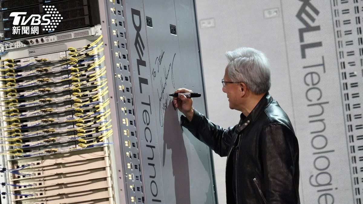 輝達執行長黃仁勳出席戴爾科技世界大會。（圖／達志影像美聯社）
