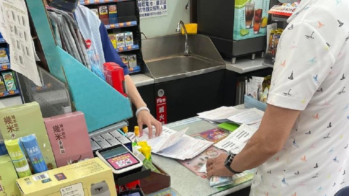 超商繳費「不再蓋章」！店員揭暗黑內幕　僅2類單據例外