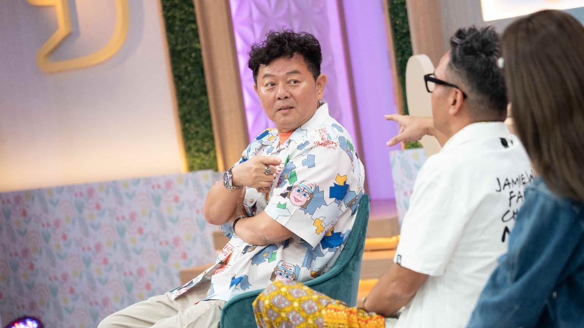 庹宗康爆離開台灣！「移居關島」真實內幕曝　罕現身攝影棚吐近況：錢快不夠用