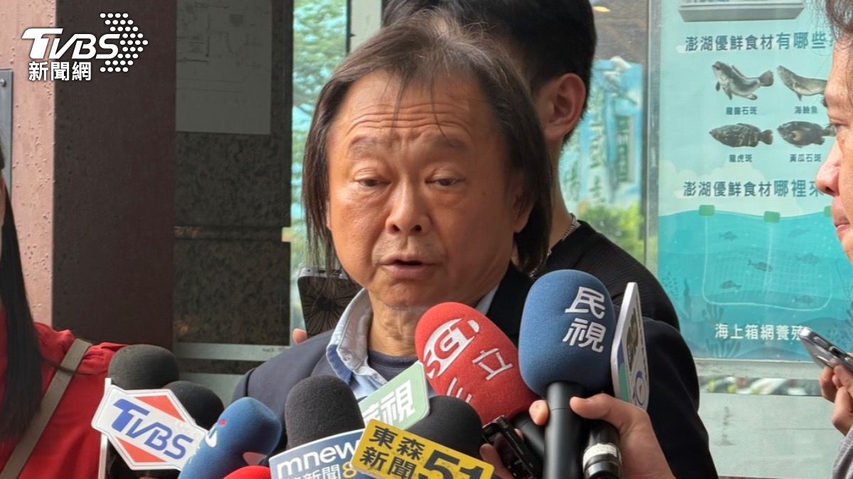 黃捷、吳沛憶拋「姓名貼」行銷沈伯洋 王世堅不挺:徒增困擾
